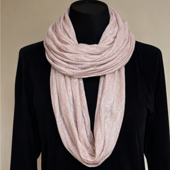 WHBM Shimmery Blush Pink Infinity Scarf - Picture 10 of 15